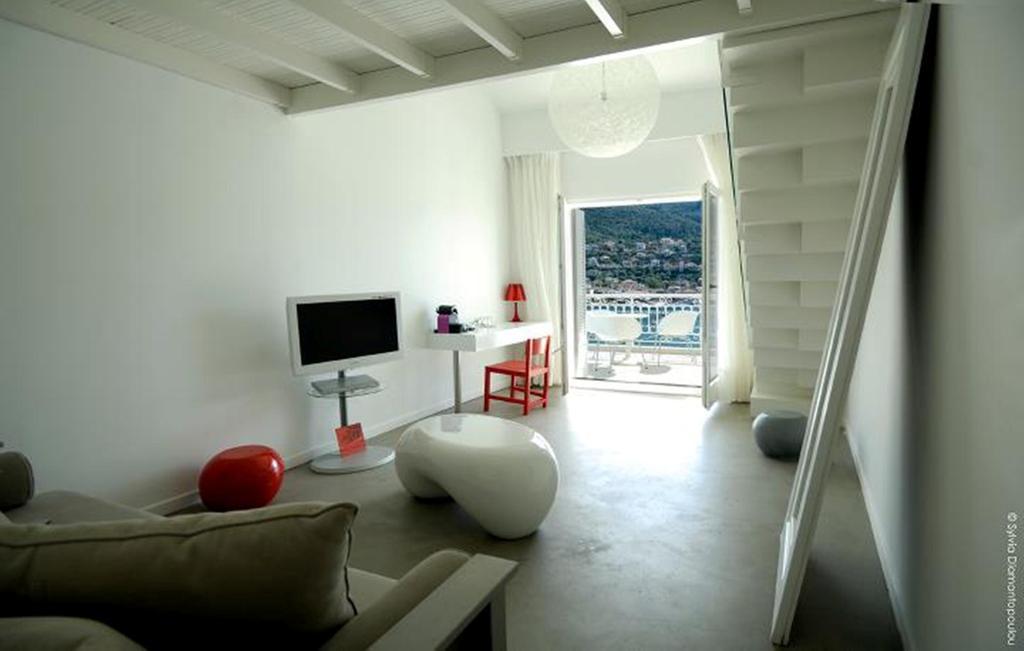 Perantzada Hotel 1811 Vathy  Exterior photo